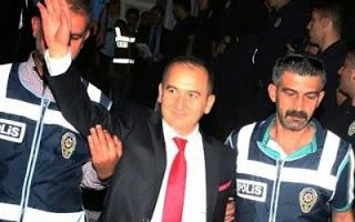 La Turquie arrête les procureurs qui enquêtaient sur Émirat islamique