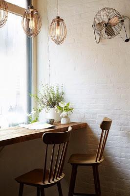 Café Maman Soho NYC Lonny via Nat et nature Un loft plein de charme à New York