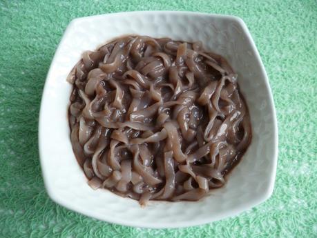 tagliatelles de konjac et leur sauce chocolat hyperprotéinée à seulement 65 kcal (diététique et riche en fibres) P1210725