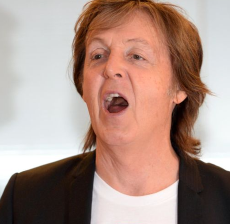 Floride: Paul McCartney chante à un bal de finissants