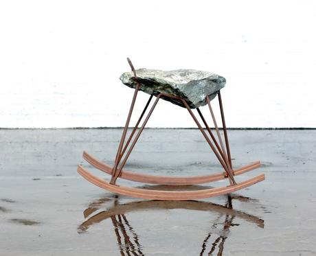 Was the first chair a stone ? chaise pierre par Lucas Munoz