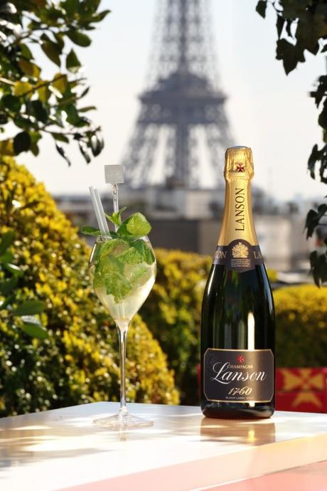 Nouveau Black Raphael