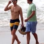 matt-bomer-shirtless-beach-05202015-22-675x900