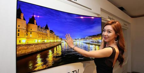 LG dévoile le prototype d’un téléviseur OLED ultra mince