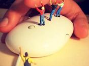 homme trouvé moyen radical s’occuper, quand s’ennuie bureau