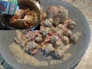 PAUPIETTES DE PORC EN SAUCE AUX CHAMPIGNONS