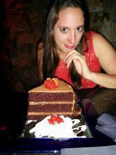 part de gâteau au chocolat américain avec Sarah