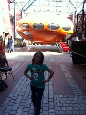 Puces saint ou en Paris France ufo