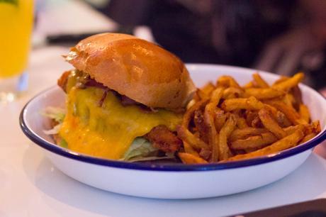 burger cheddar pny