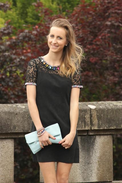 #104 Une tenue de fiançailles