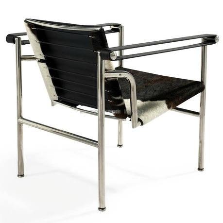 basculant-chair-black-pony-inspired-by-charles-le-corbusier-2