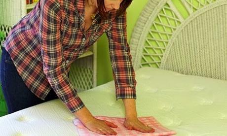 Nettoyer votre matelas avec du vinaigre et de l’alcool Nettoyer votre matelas avec du vinaigre et de l’alcool