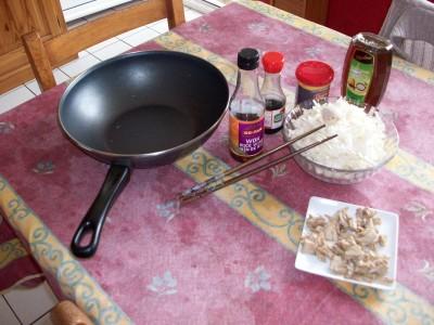 Un petit wok de chou blanc et de poulet à la japonaise !