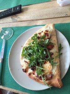 Jeudi des internautes : Anne - Gaël et sa version de ma pizza chèvre, miel, noix romarin et roquette