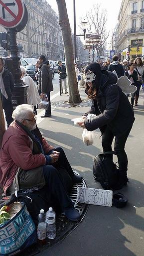 Aujourd’hui, une « Real Life Super Héros » a proposé de nous rejoindre