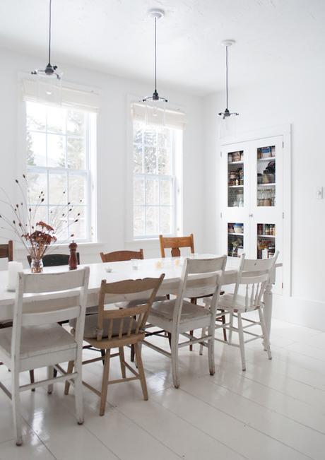 Maison blanche et simple Scandinavian Home via Nat et nature Sem 26_2015 sur les blogs déco