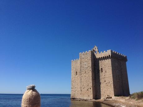 globe-t-bonnet-voyageur-travelling-winter-hat-sthonorat-monastere-1B