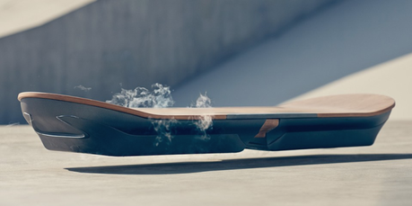 HIGH-TECH : Un hoverboard (enfin) crédible présenté par Lexus