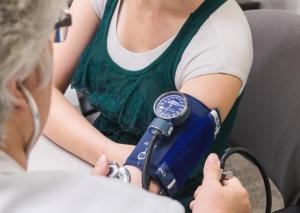 ALZHEIMER: L'hypertension artérielle associée à un risque réduit?  – PLoS MEDICINE