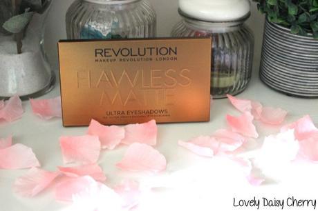La palette Flawless Matte, le 100% mat par Makeup Révolution La palette Flawless Matte, le 100% mat par Makeup Révolution