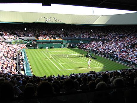 By Spiralz from England (5.46pm ~ Centre Court) [CC-BY-2.0 (http://creativecommons.org/licenses/by/2.0)], via Wikimedia Commons