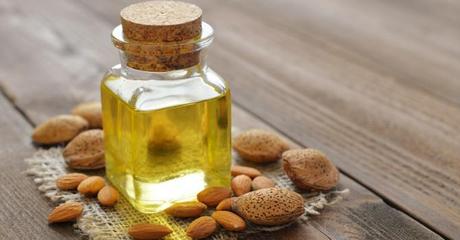 Les 10 secrets bien-être de l'amande douce