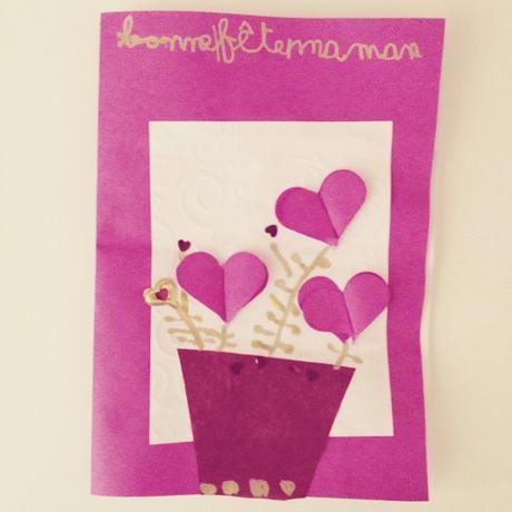 Jolie carte rose pour la fête des mères