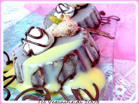 Palets de crème glacée banane/caramel, couverture craquante au chocolat noir (vegan)