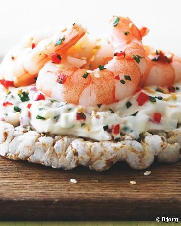 Galettes bio à la crème végétale, aux crevettes et poivrons rouges