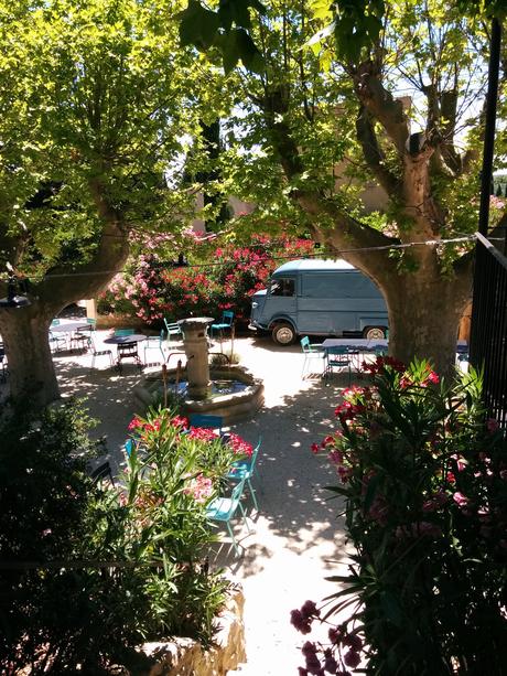 Hôtels : le Hameau des Baux boutique hôtel et plus encore