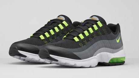 Nike WMNS Air Max 95 Ultra Black Volt photo