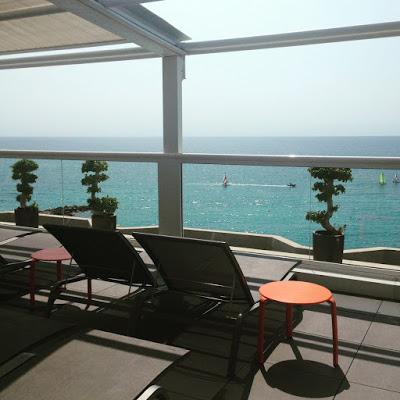 L'été sur la Côte d'Azur: Menton. L'été sur la Côte d'Azur: Menton.