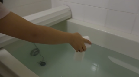 Voilà comment on conçoit la salle de bain au Japon Pour économiser temps et argent … Brillant!