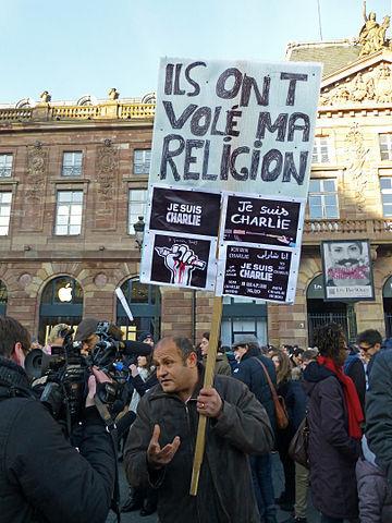 « Strasbourg-Rassemblement Charlie-11 janvier 2015 » par Ji-Elle via Wikimedia Commons