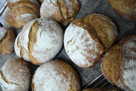 Pain bio ou pétri de chimie, pâtisserie industrielle ou artisanale : comment reconnaître une bonne boulangerie ?