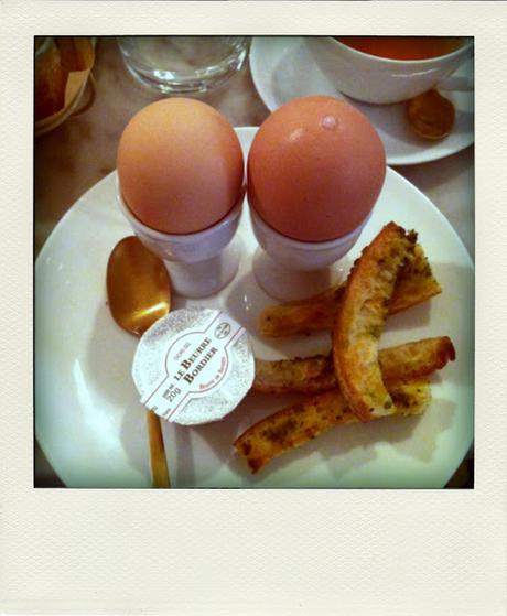 L'ADRESSE A TOUT FAIRE: LA PETITE TABLE