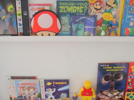 Des livres à portée de mains.