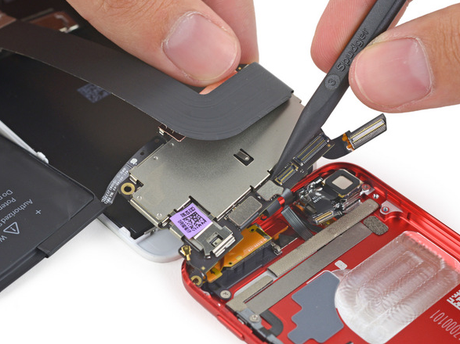 iFixit iPod touch 6G