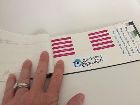 Pour ne pas les perdre, marque ses affaires