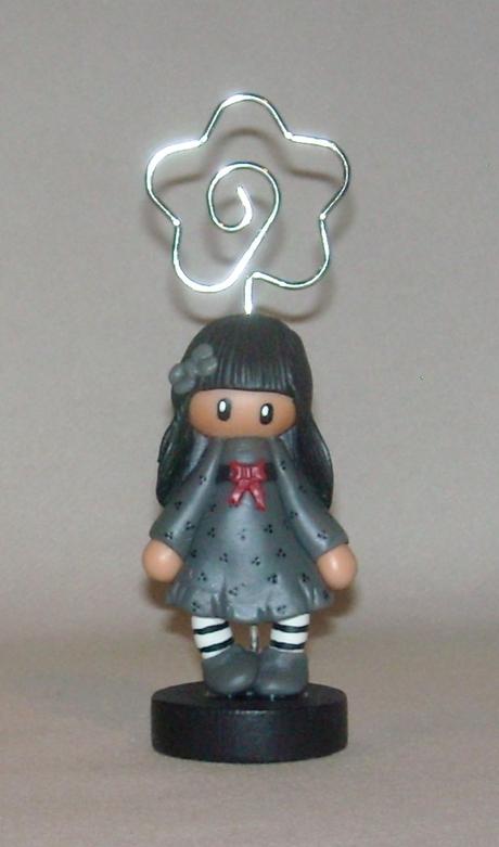 Porte-photo avec fillette en porcelaine froide