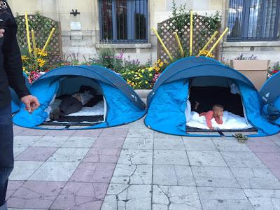 La police oblige les roms de Saint-Ouen à décamper : la lutte s’organise !