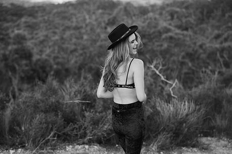 Look At Me Now : ‘Wild West’ par Ming Nomchong wild-west-ming-nomchong-steph shreeve-look-at-me-now-folkr-11