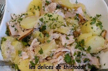 salade de pommes de terre nouvelles au poulet, sauce au thon