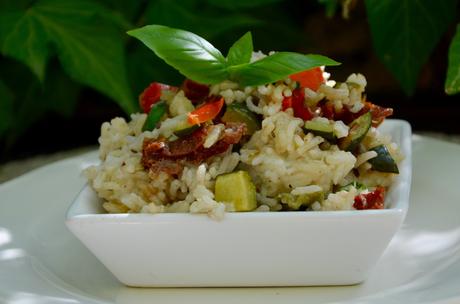 Salade de riz aux légumes du soleil