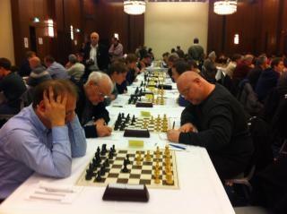 Polo Breitner contre Edwin Bhend au tournoi d'échecs de Bâle en 2014