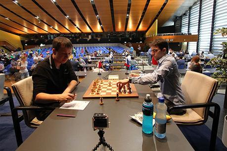 Ronde 7: Radoslaw Wojtaszek (2733) 1-0 Maxime Vachier-Lagrave (2731) - Photo © site officiel Ronde 7: Radoslaw Wojtaszek (2733) 1-0 Maxime Vachier-Lagrave (2731) - Photo © site officiel