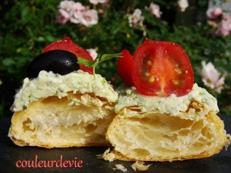 Bouchées de tomates et pesto de feta