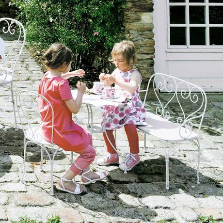 table enfant exterieur mobilier de jardin pour enfant.