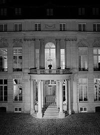 La maison Yves Saint Laurent annonce le retour de la Haute couture.