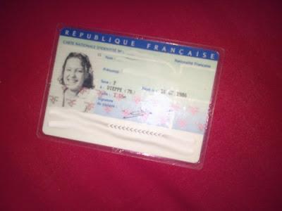 1231. La photo de la carte d'identité